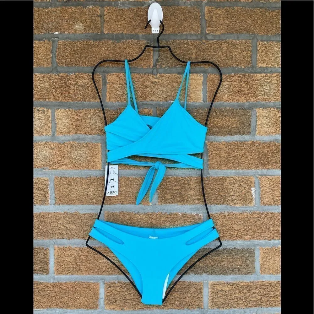 turquoise color